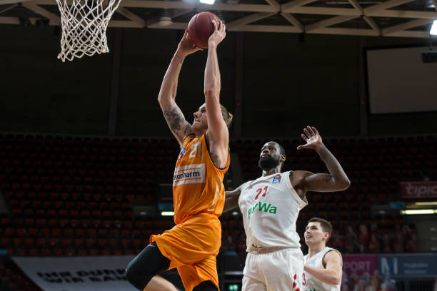 背后都有无 背后都有无